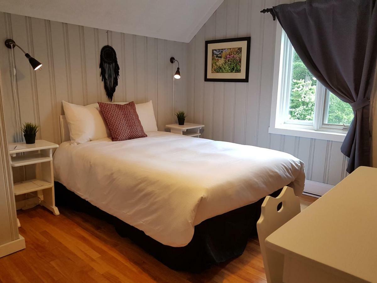Hotel Far Hills Val-Morin الغرفة الصورة